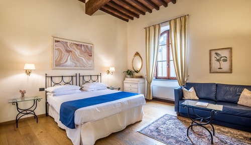 Classic Double or Twin Room, City View