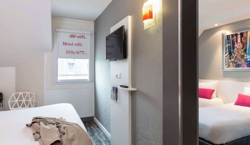 Standard Suite, Multiple Beds