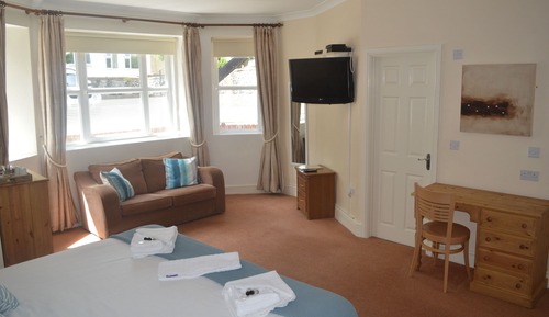 Superior Suite, Ensuite, City View (Comfort Family)