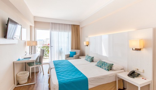 Double Room (2+1)
