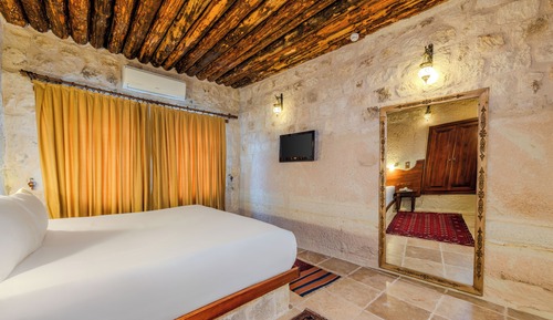 Luxury Cave Suite