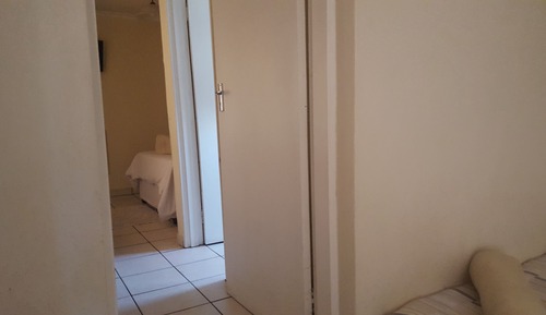 Twin Room (Private Bathroom )