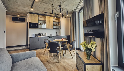 Apartament Narozny, Lozko King, widok czesciowy