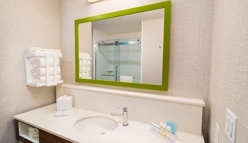 Suite, 1 King Bed, Non Smoking