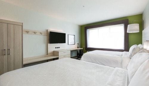 Suite, Multiple Beds, Accessible, Non Smoking (Communications)