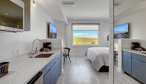 Standard Room, 1 King Bed