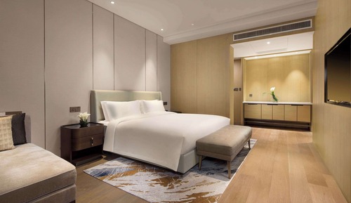 Executive Room, 1 King Bed