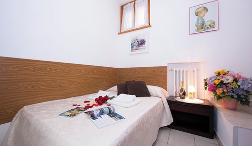 Family Apartment, 2 Bedrooms (Bella Lake View)