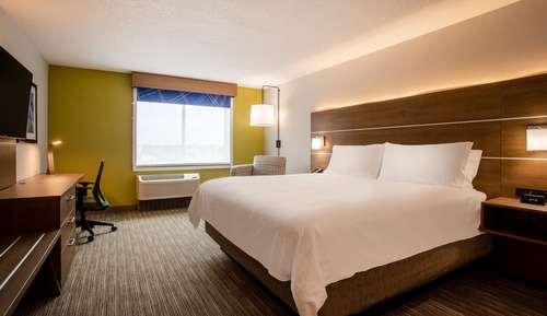 Standard Room, 1 King Bed (Extra Floor Space)
