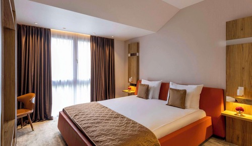 Superior Suite, 1 King Bed, Balcony