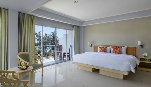 Deluxe Room, 1 King Bed, Ocean View