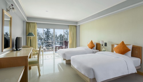 Deluxe Room, 2 Twin Beds, Ocean View