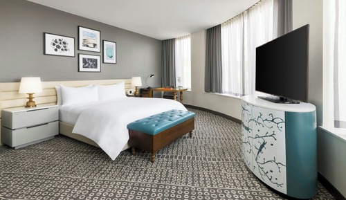 Room, 1 King Bed, Corner