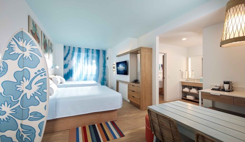 Suite, 2 Bedrooms, Bathtub (Mobility) (Includes Early Park Admission*)
