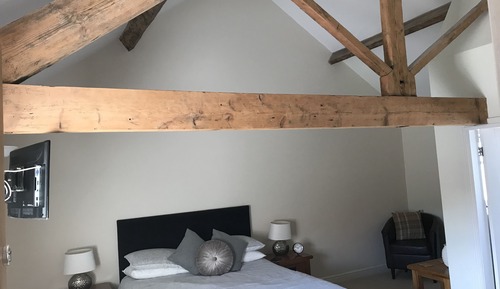 Room (2)