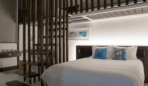 Room 3, Quadruple