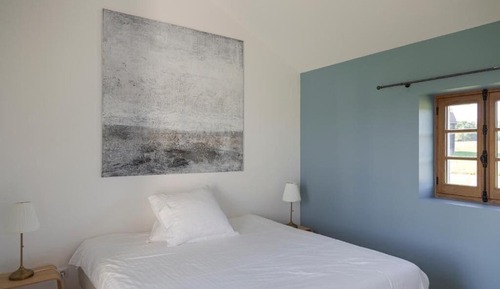 Honeymoon House, 1 King Bed, Fireplace, Park View