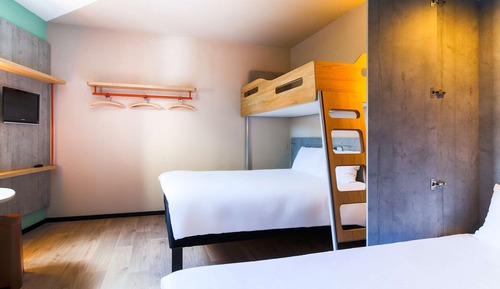 Family Room, Multiple Beds