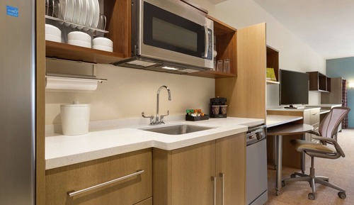 Studio, 2 Queen Beds, Accessible (Roll-In Shower)