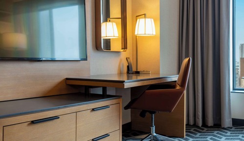 Room, 2 Queen Beds, Accessible (Roll-In Shower)