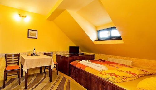 Double or Twin Room (  P4)