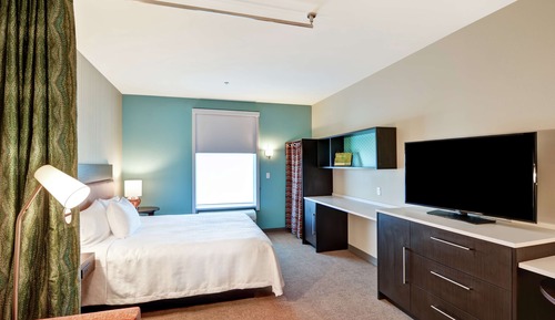 Studio, 1 King Bed, Accessible (Hearing)