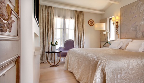 Suite Fleurs, Terrace and Spa Access