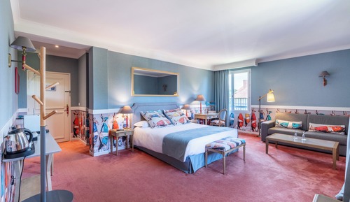 Executive Room, 1 King Bed with Sofa bed