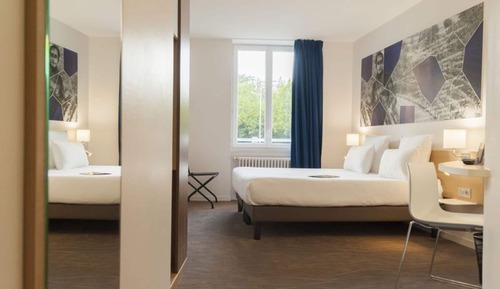Room, Connecting Rooms