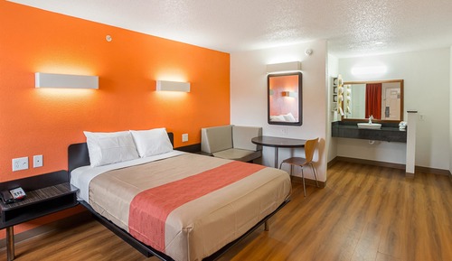 Standard Room, 1 Queen Bed, Smoking