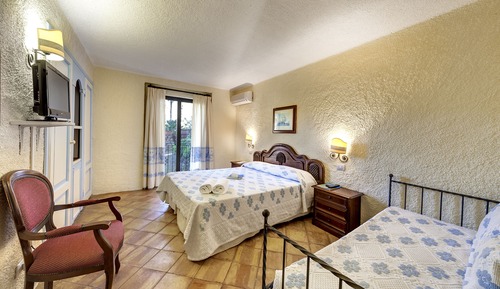 Standard Triple Room