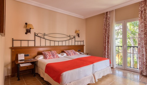 Junior Suite (2 Adults)