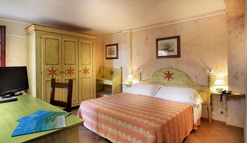 Room, Partial Sea View