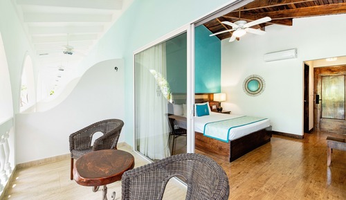 Tropicana Pool View King Bed
