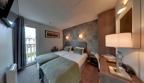 Standard Twin Room