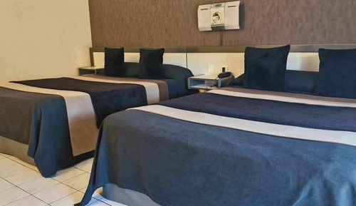 Comfort Quadruple Room, 2 Queen Beds