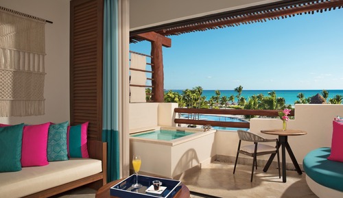 Preferred Club Junior Suite Ocean View 2 Double Beds