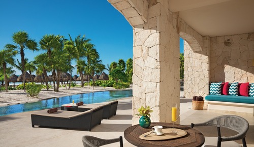 Presidential Suite Swim Out