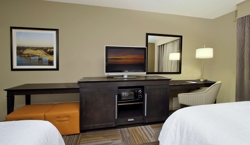 Room, 2 Queen Beds, Accessible, Non Smoking