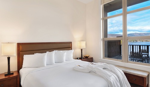 Sauvignon One Bedroom Lake View