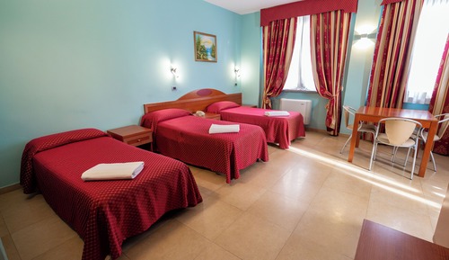 Triple Room