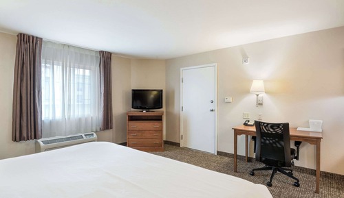 Standard Room, 1 King Bed, Non Smoking