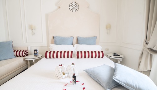 Deluxe Double Room Single Use