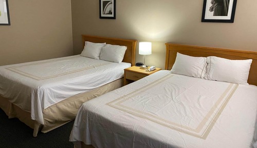 Room, 2 Queen Beds, Non Smoking, Refrigerator & Microwave (1 Star)