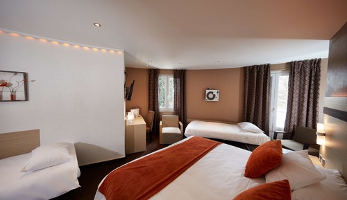 Family Room, 1 Queen Bed, Non Smoking (Larger Room)