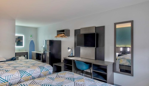 Standard Room, 2 Queen Beds, Accessible, Non Smoking