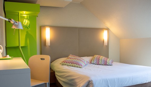 Room, Multiple Beds