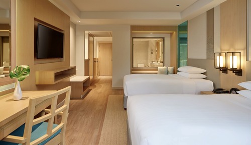 Room, 2 Twin Beds, Non Smoking, Pool View (Guest Room)