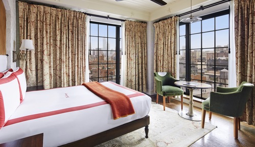 Deluxe Room, 1 King Bed, Bathtub, City View