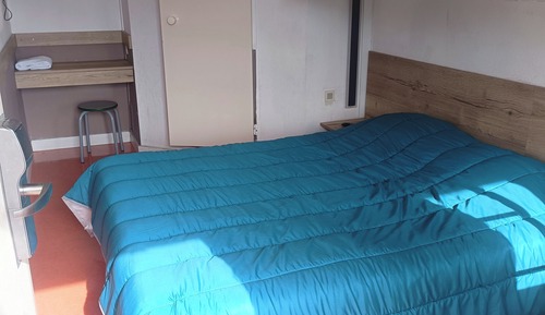 Economy Triple Room